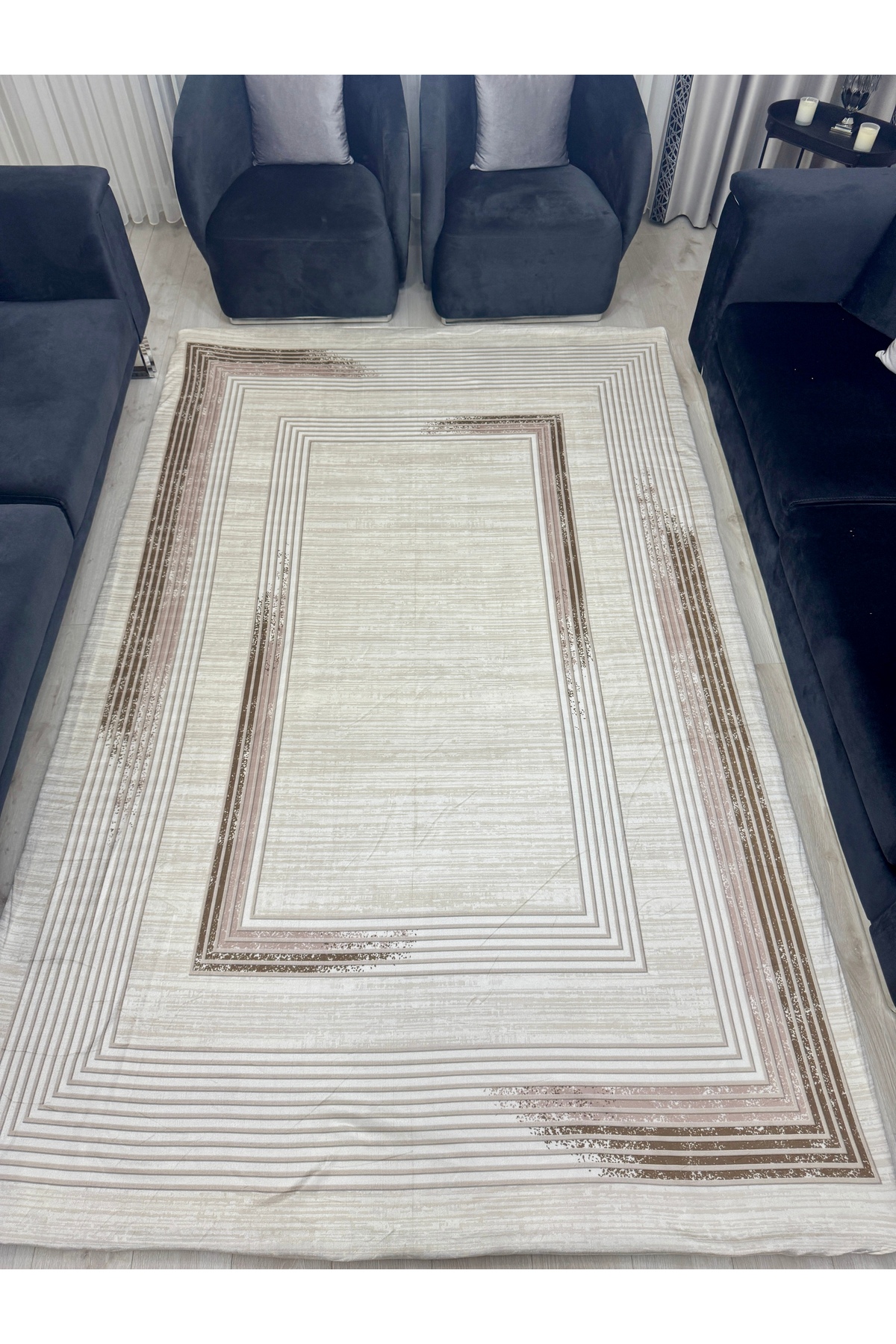 Dekoratif Modern Halı Örtüsü Lastikli ve Süngerli Kaymaz Taban Yıkanabilir