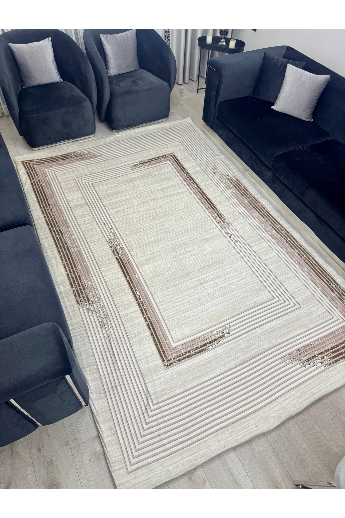 Dekoratif Modern Halı Örtüsü Lastikli ve Süngerli Kaymaz Taban Yıkanabilir