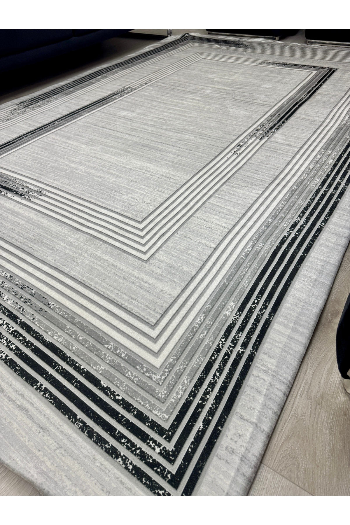 Dekoratif Modern Halı Örtüsü Lastikli ve Süngerli Kaymaz Taban Yıkanabilir