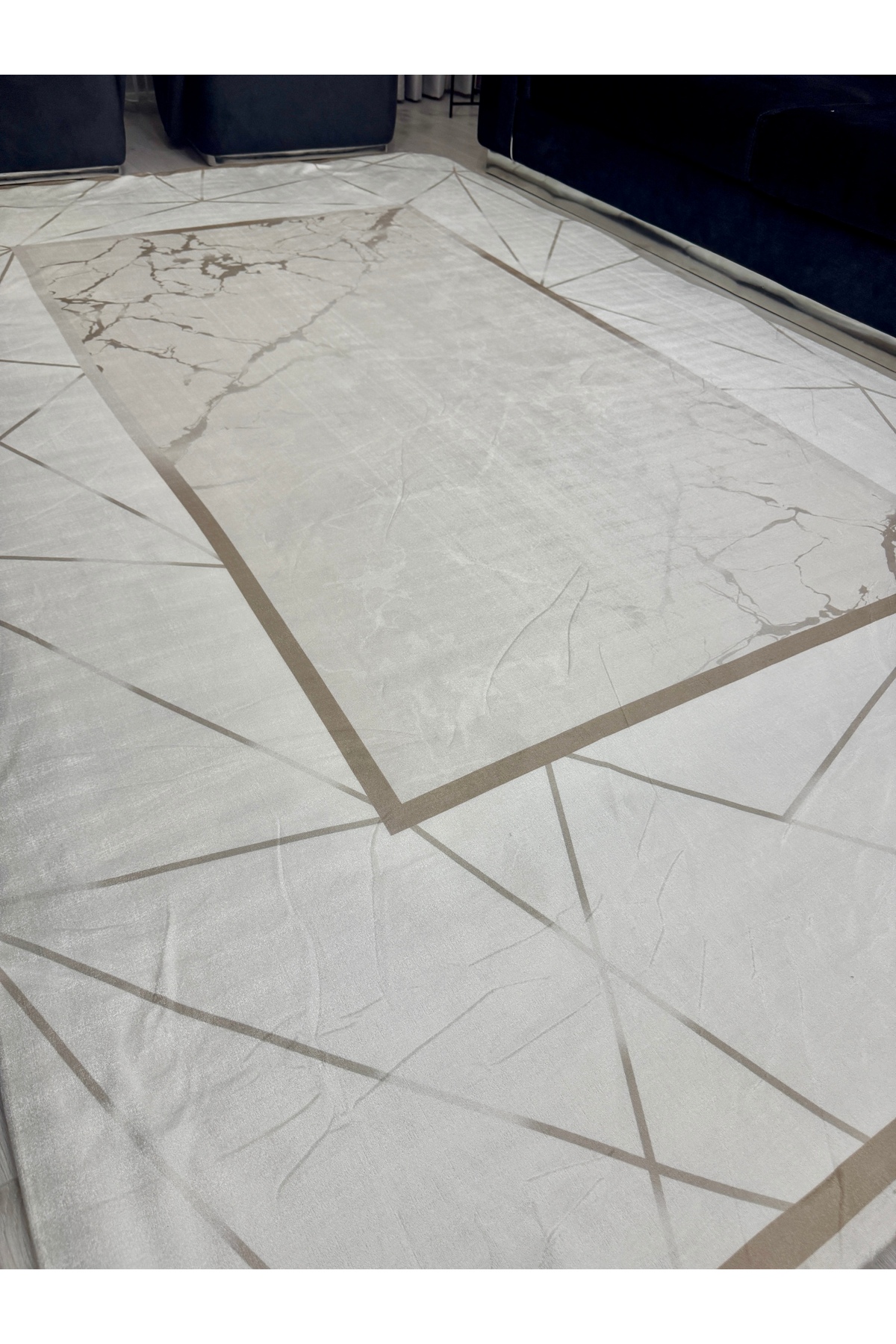 Modern Mermer Görünümlü Halı Örtüsü Lastikli ve Süngerli Kaymaz Taban Yıkanabilir