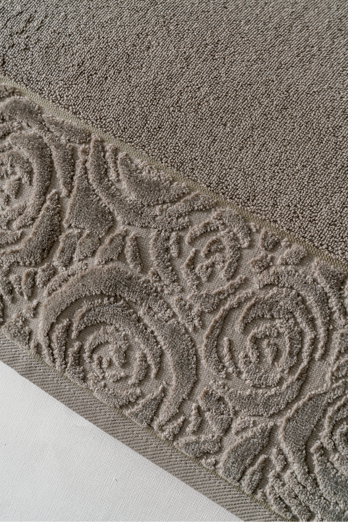 6'lı Ucu Gül Desenli %100 Pamuk 50X90 cm El Yüz Havlu Seti Şık Tasarım Yumuşak ve Emici