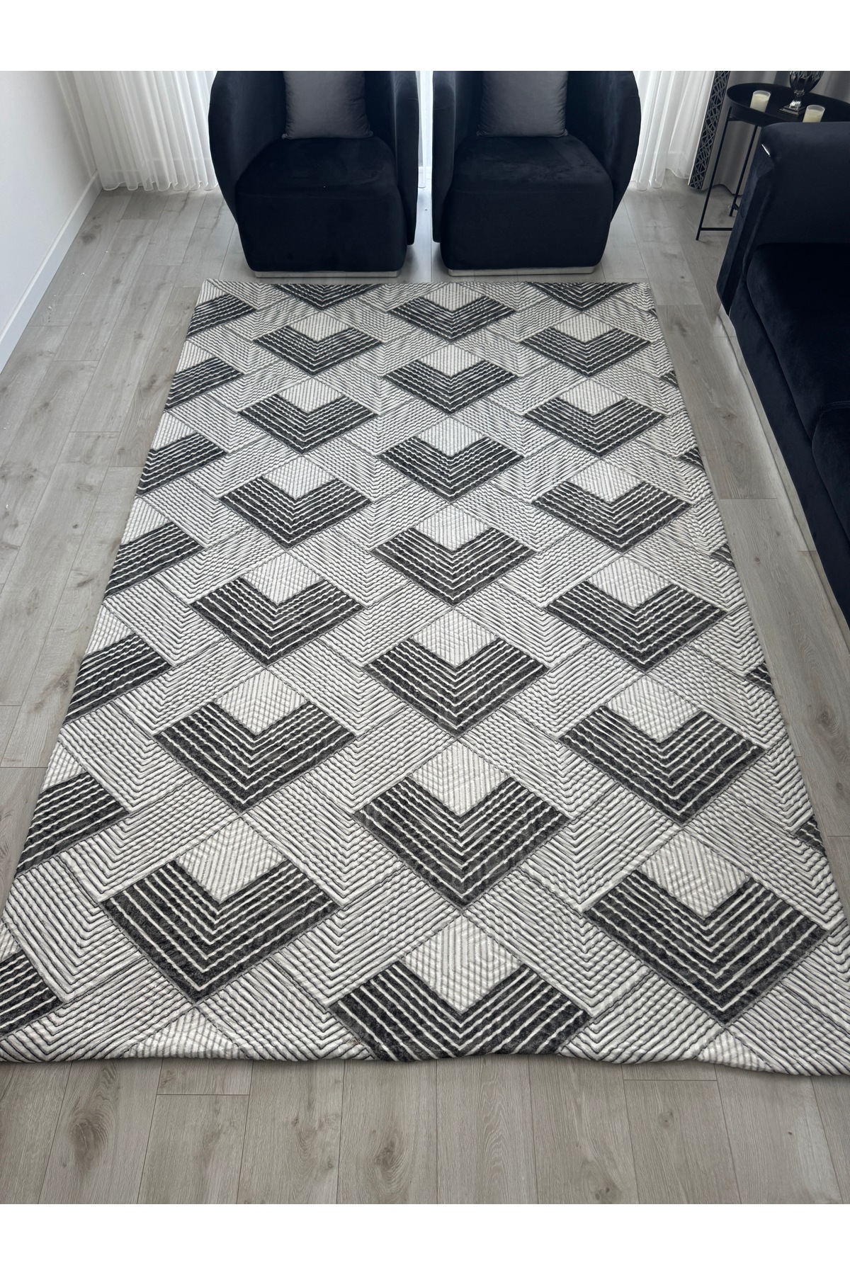 Halının Altına Kolayca Katlanabilen 230x330 Mikro Polar Lastiksiz Halı Örtüsü Kalın Dokulu (GRİ GEO)