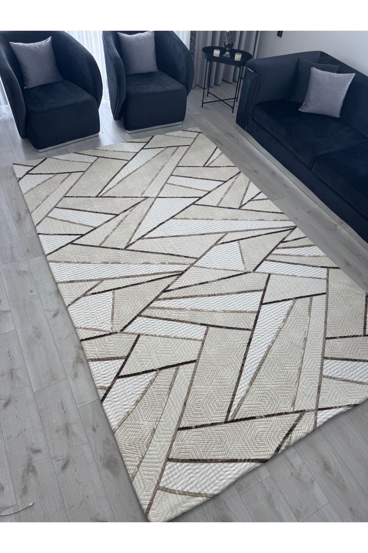 Halının Altına Kolayca Katlanabilen 230x330 Mikro Polar Lastiksiz Halı Örtüsü Kalın Dokulu (ÇİZGİLİ)