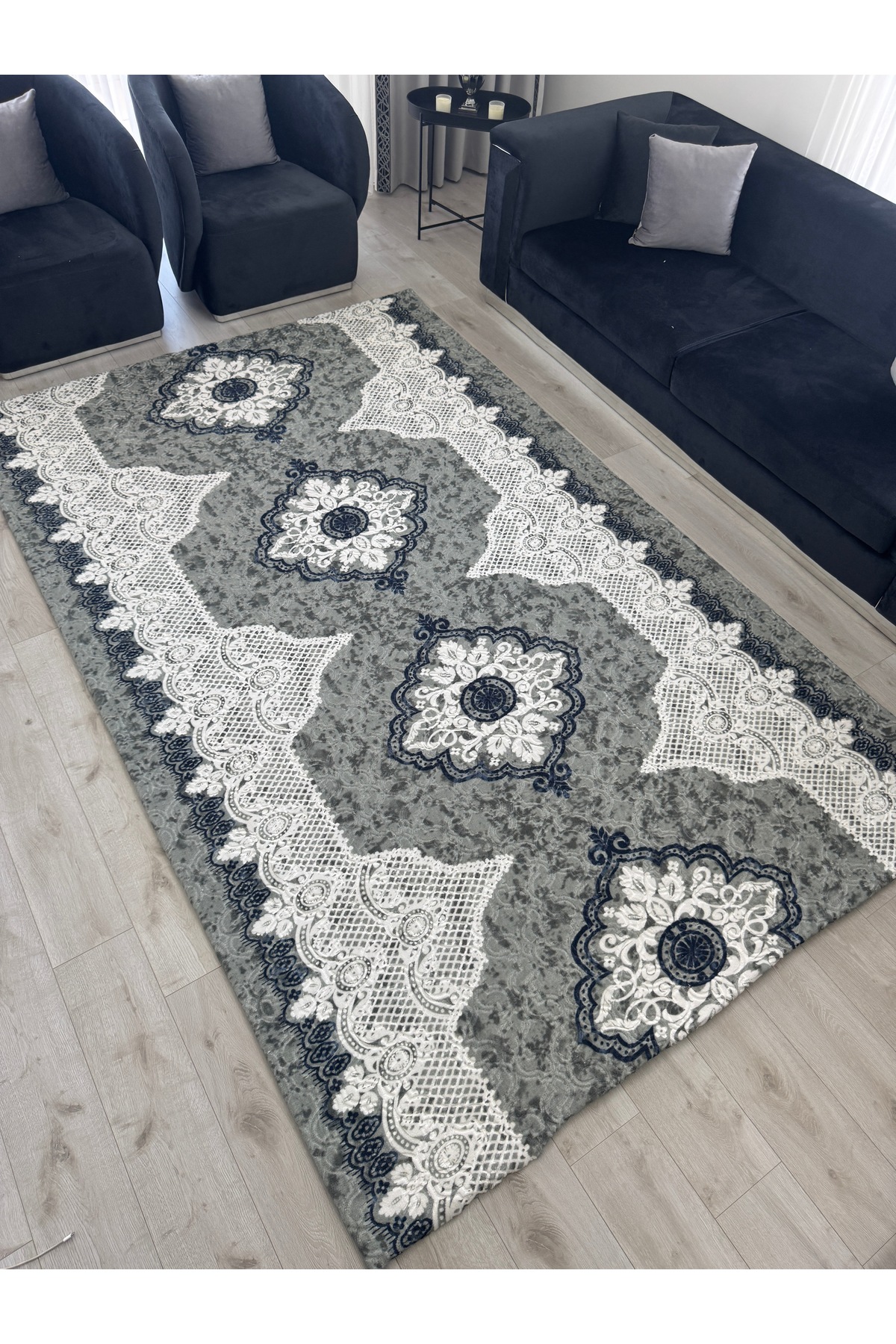 Halının Altına Kolayca Katlanabilen 230x330 Mikro Polar Lastiksiz Halı Örtüsü Kalın Dokulu (OSMANLI)