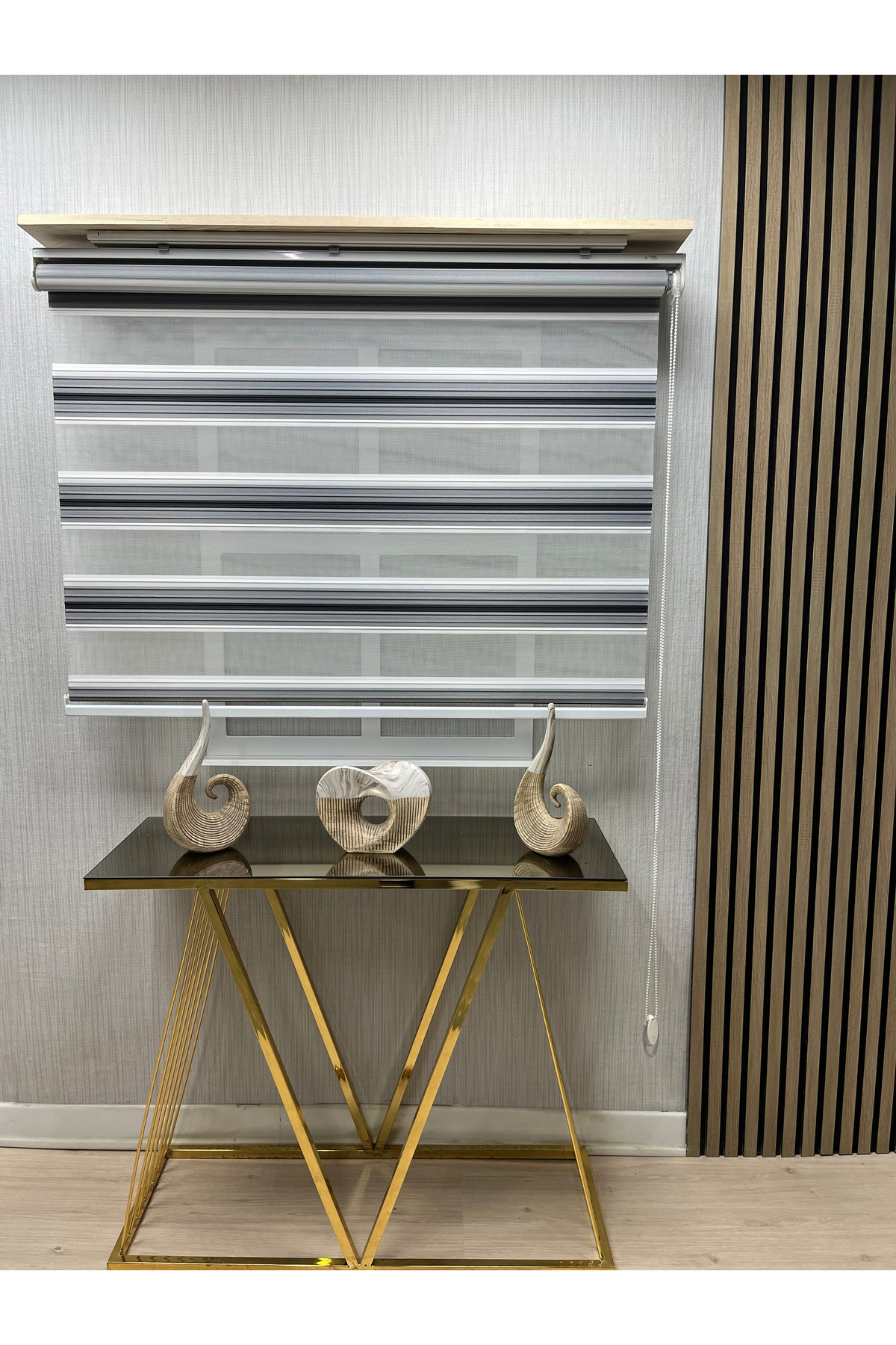 Modern Çizgili Zebra Stor Perde Gri Siyah Beyaz Alüminyum Kasa Lüks Model
