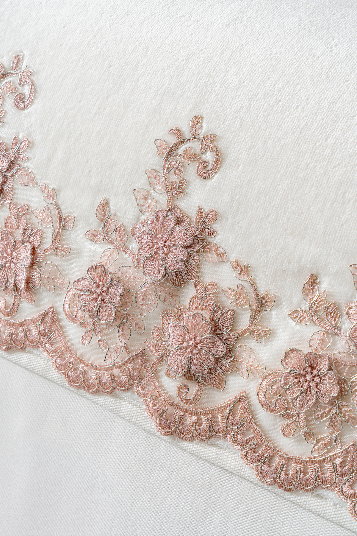 6 Parça Çeyizlik Premium Havlu Seti Çiçek Fransız Güpürlü Desenli 50x90 cm %100 Pamuk Kadife