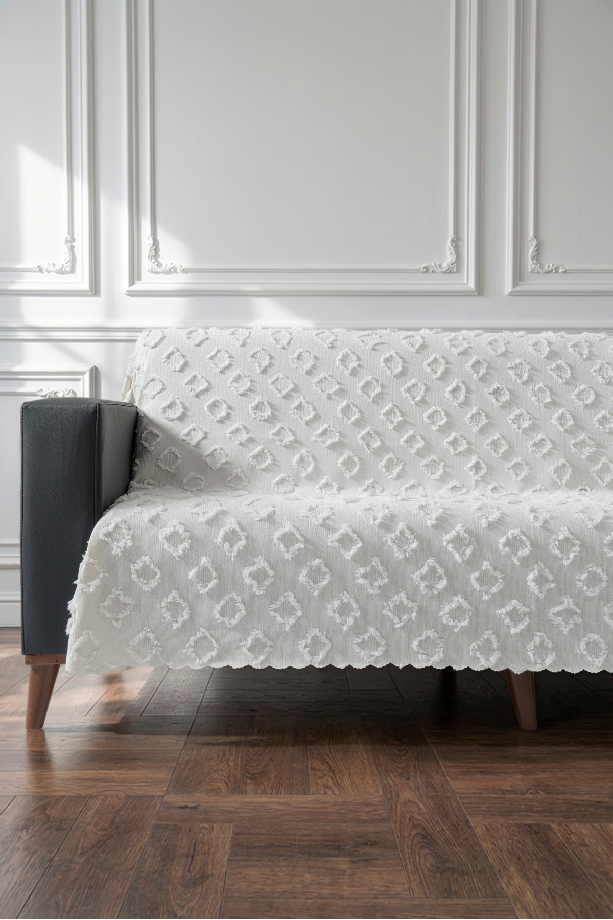 Beyaz Renk Koltuk Örtüsü 175x215 cm Çekyat Örtüsü Premium Şönil Jakar Kumaş Kaydırmaz, Yıkanabilir**