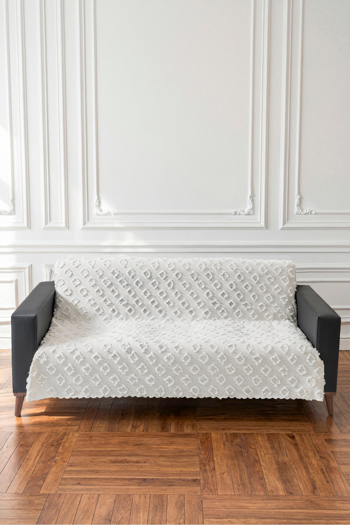 Beyaz Renk Koltuk Örtüsü 175x215 cm Çekyat Örtüsü Premium Şönil Jakar Kumaş Kaydırmaz, Yıkanabilir**